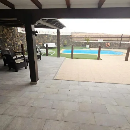 בית נופש Casa Indira *